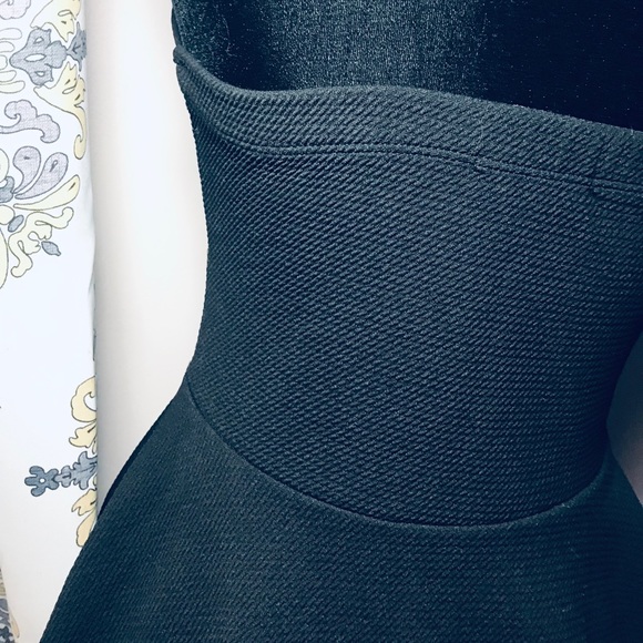 A’GACI Black Strapless Peplum Top - Picture 6 of 7